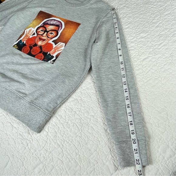 🔥Adrianna Kinal Proof Of Concept Iris Apfel Grey Sweatshirt Size XS - Picture 12 of 13